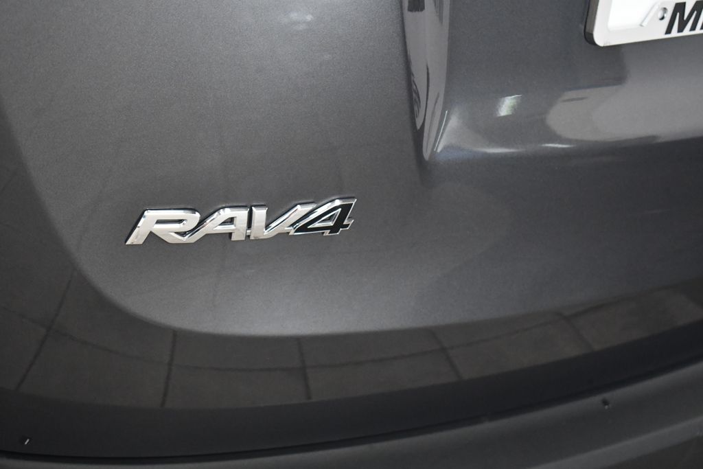 Thumbnail: 2015 Toyota RAV4 - 7