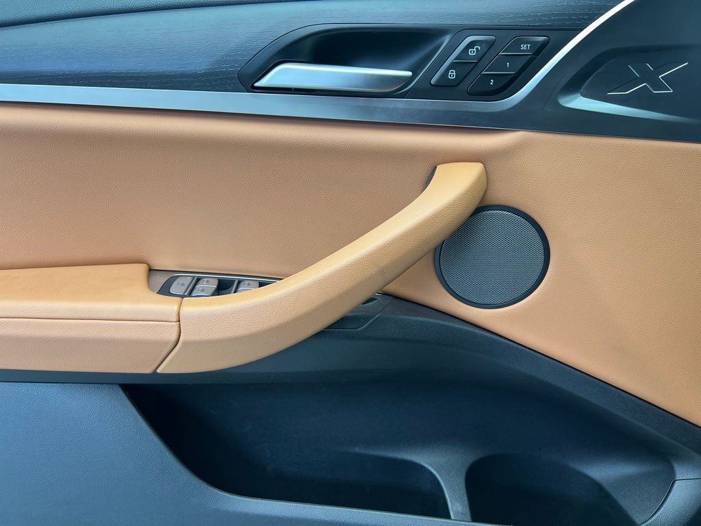 Thumbnail: 2023 BMW X3 - 21