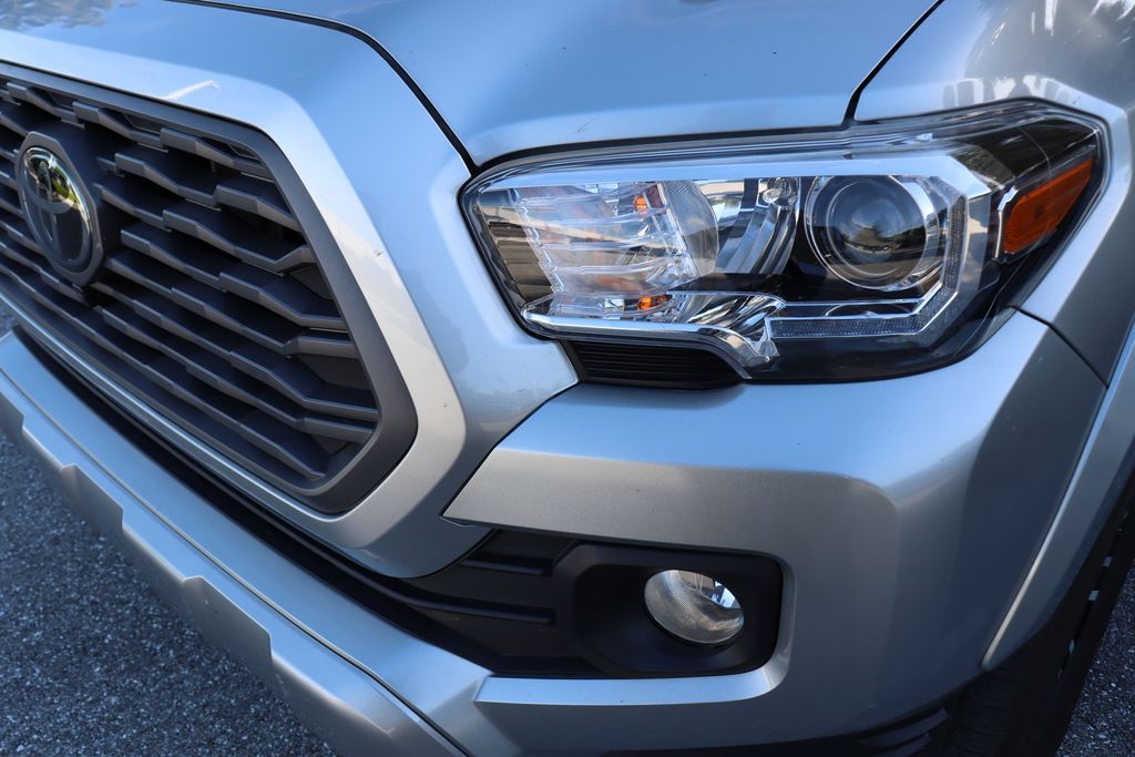 Thumbnail: 2023 Toyota Tacoma - 3