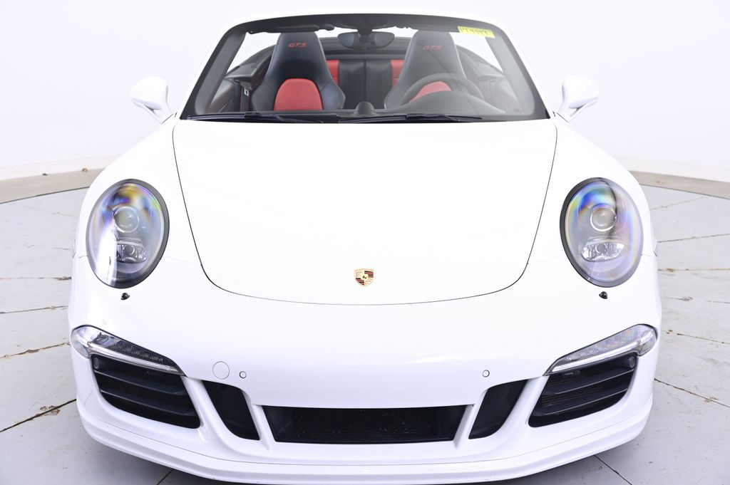Thumbnail: 2015 Porsche 911 - 10