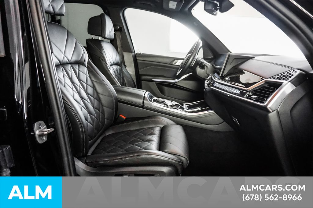 Used 2024 Black BMW sDrive40i image 19