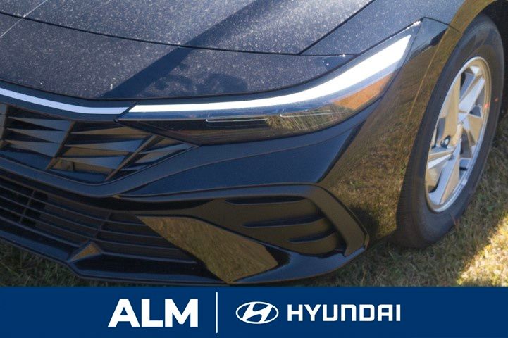 New 2026 Gray Hyundai SE image 11