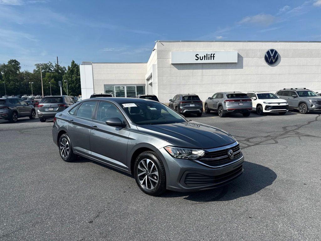 Platinum Gray Metallic 2024 Volkswagen Jetta S FWD Sedan Front-Wheel Drive 8-Speed Automatic