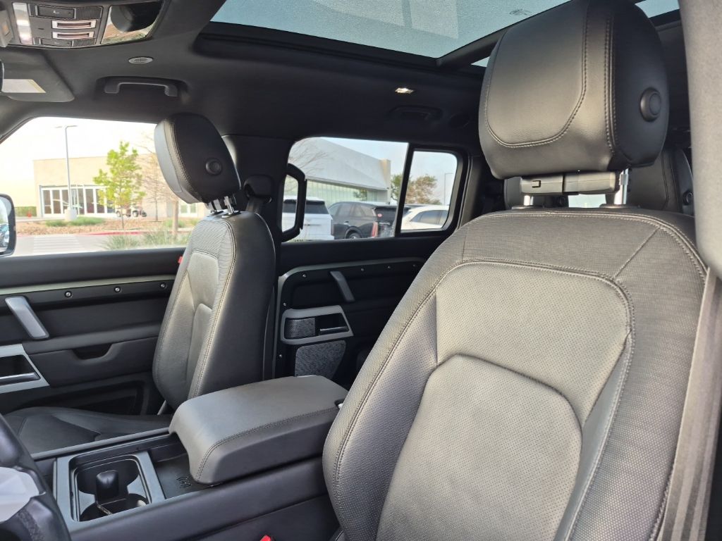 Used Car 2024 Land Rover Defender 130  X-dynamic Se For Sale Under $60,000 In Austin, Texas