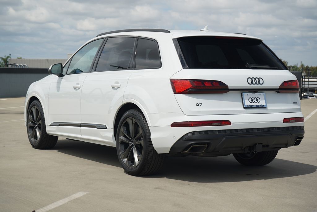 Thumbnail: 2026 Audi Q7 - 3
