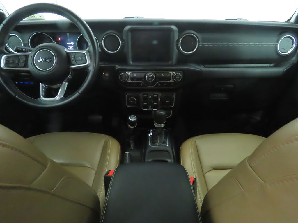 2022 Jeep Wrangler Unlimited Sahara 4xe 13