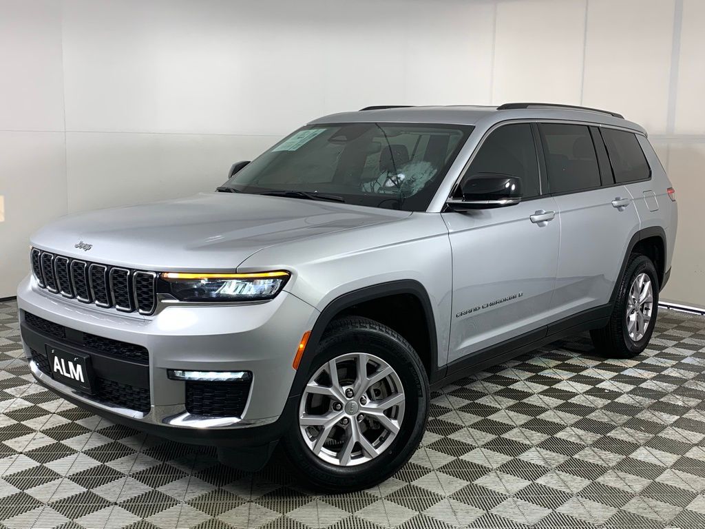 2022 Jeep Grand Cherokee L Limited's photo