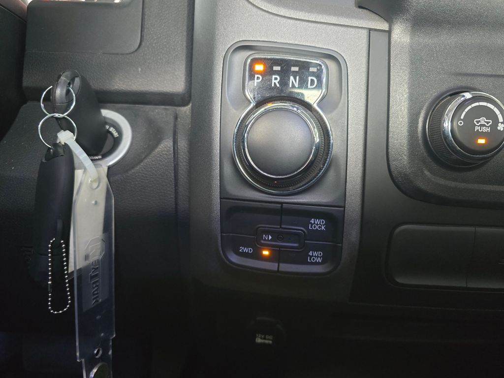 Thumbnail: 2022 RAM 1500 Classic - 17
