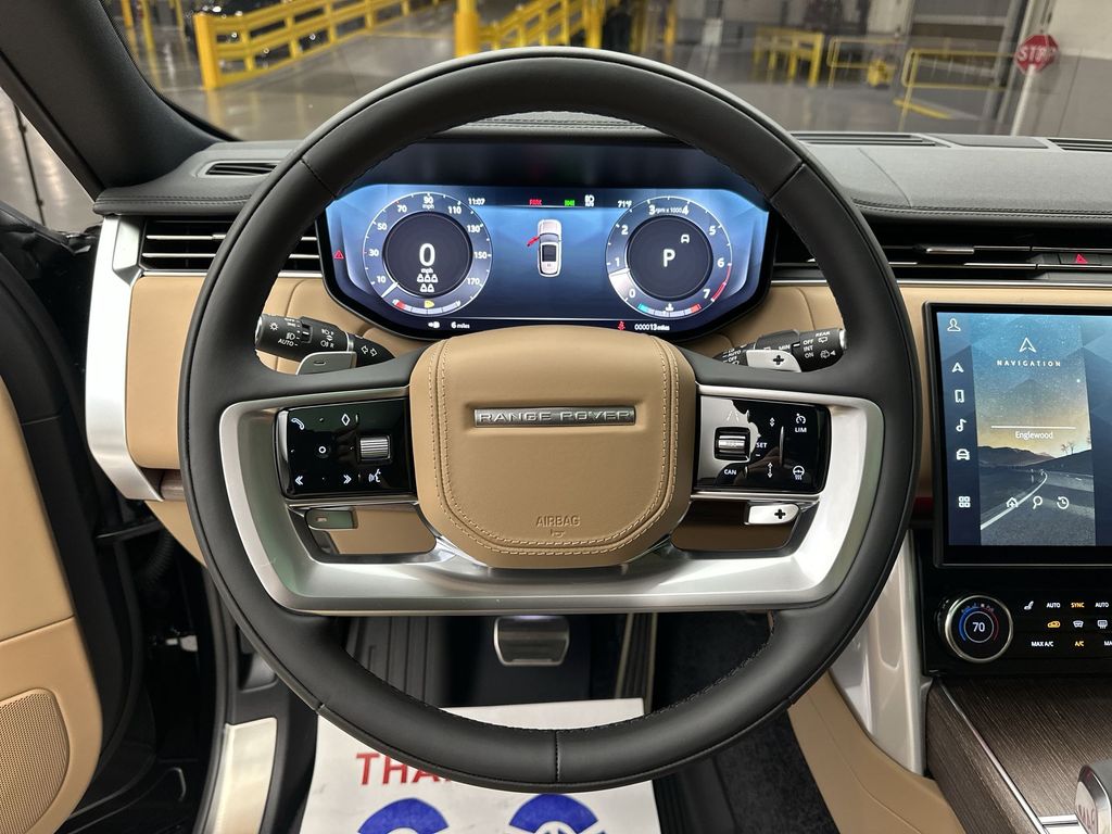 Thumbnail: 2023 Land Rover Range Rover - 18