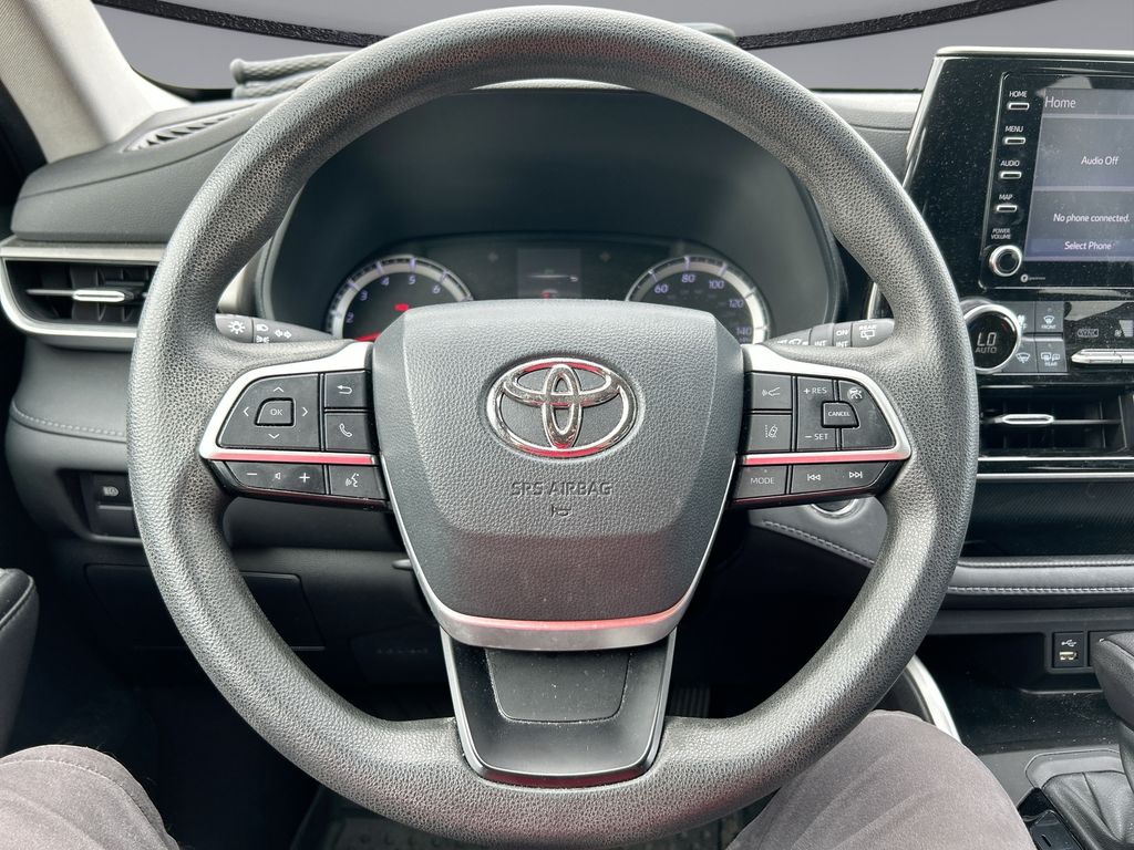 Thumbnail: 2022 Toyota Highlander - 6