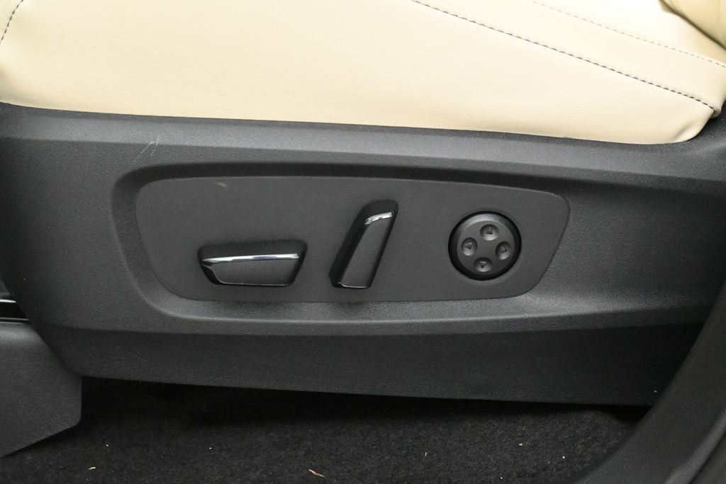 2025 INFINITI QX60 Luxe 22