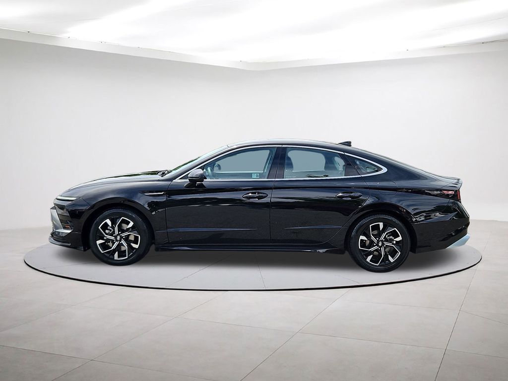 2024 Hyundai Sonata SEL - 3