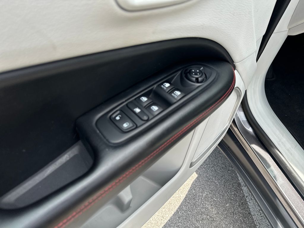 Used Car 2018 Jeep Compass  Limited For Sale Under $20,000 In Austin, Texas