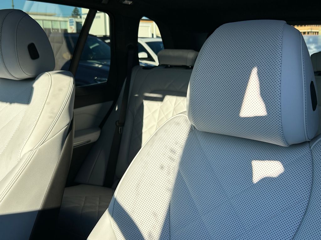 Thumbnail: 2025 BMW X5 - 14