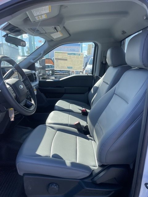 2026 Ford F-350 Chassis XL