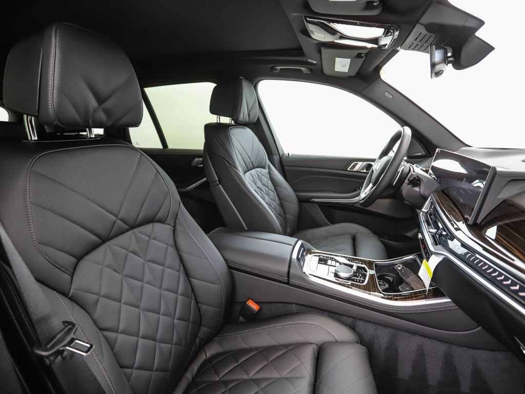 Thumbnail: 2026 BMW X5 - 31