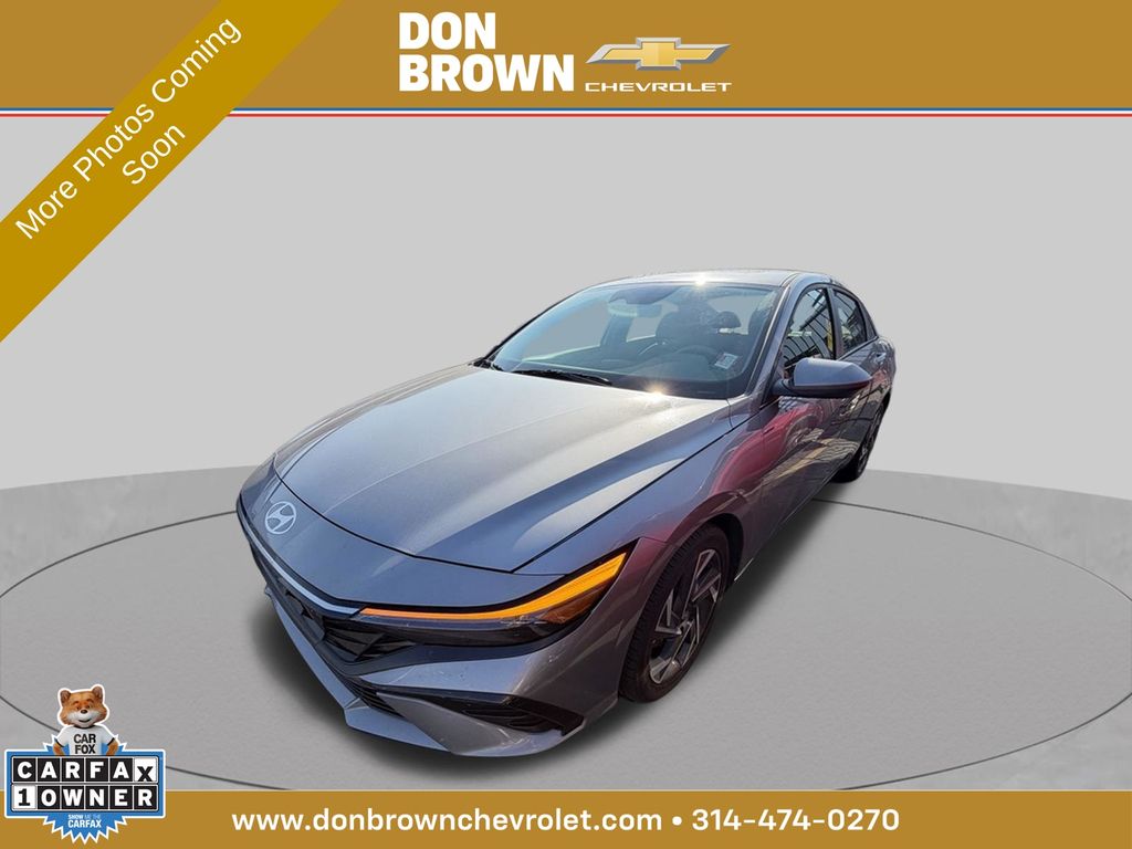 2025 Hyundai Elantra SEL Convenience FWD
