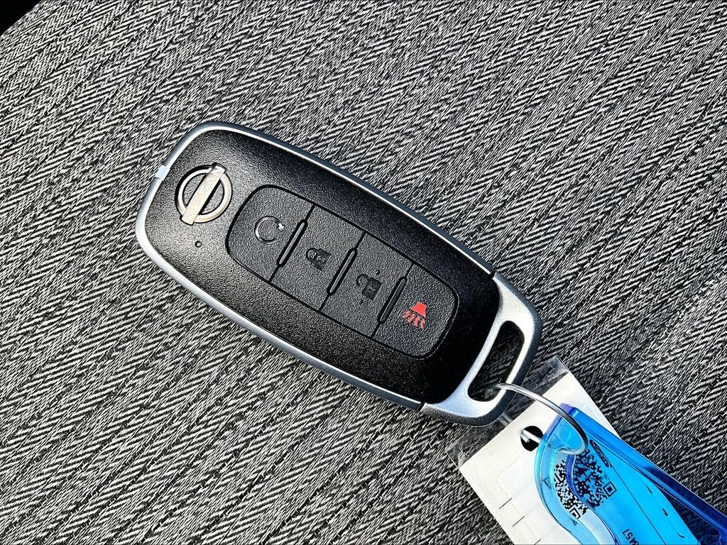 2023 Nissan Rogue — photo 11
