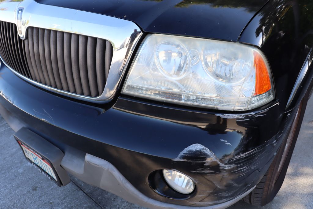 Thumbnail: 2003 Lincoln Aviator - 3