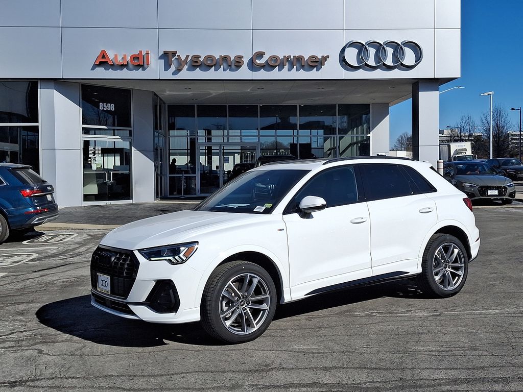 2025 Audi Q3  -
                Vienna, VA