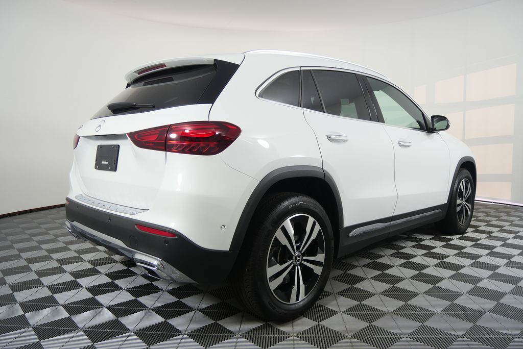 Thumbnail: 2024 Mercedes-Benz GLA - 2