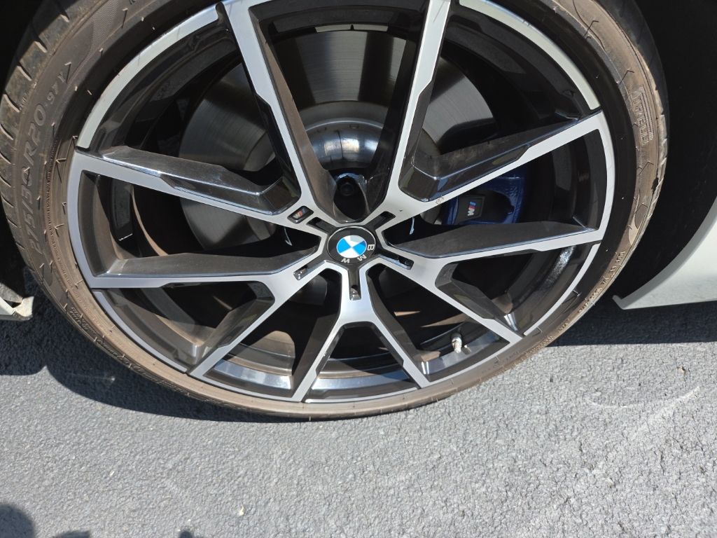 Used 2021 White BMW M850i xDrive image 25