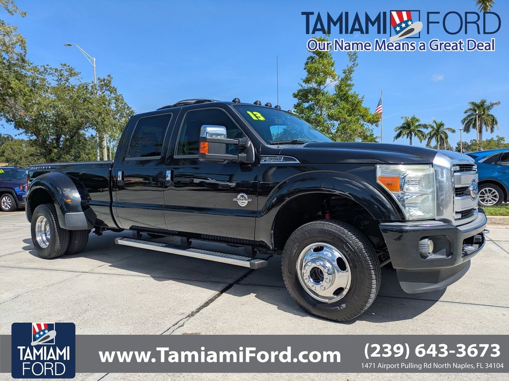 2013 Ford F-350 Super Duty Negro (Tuxedo Black Metallic) Camioneta Todo terreno 6 velocidades Automática marcha alta