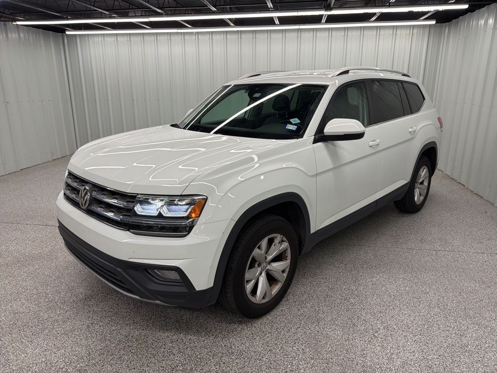 2018 Volkswagen Atlas 2.0T SE w/Technology White at DeMontrond Automotive Group