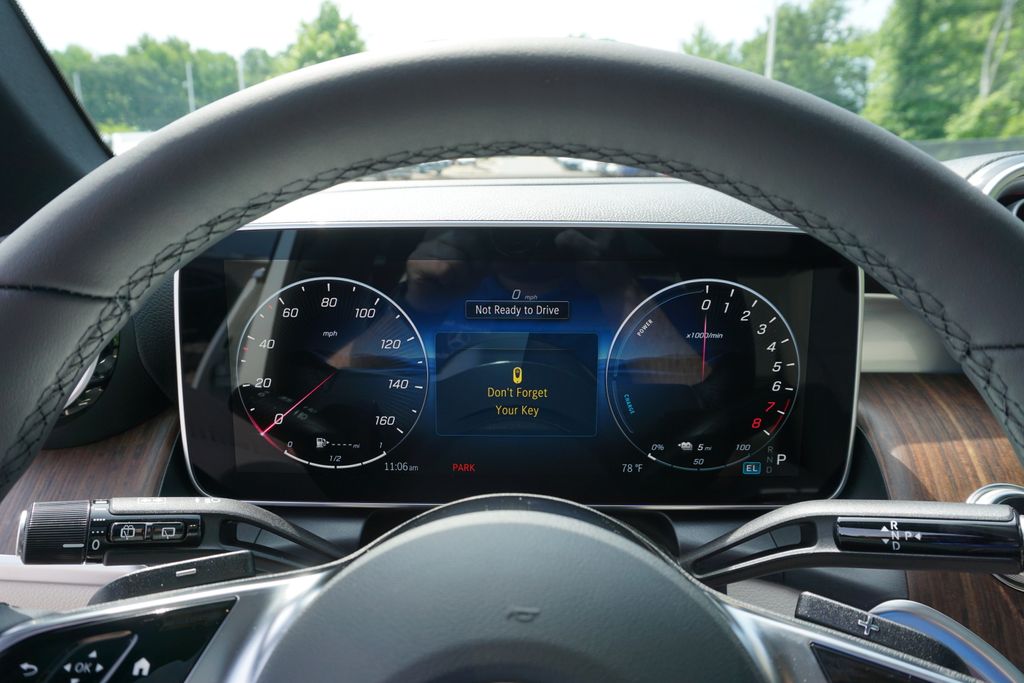 2025 Mercedes-Benz GLC 350 28