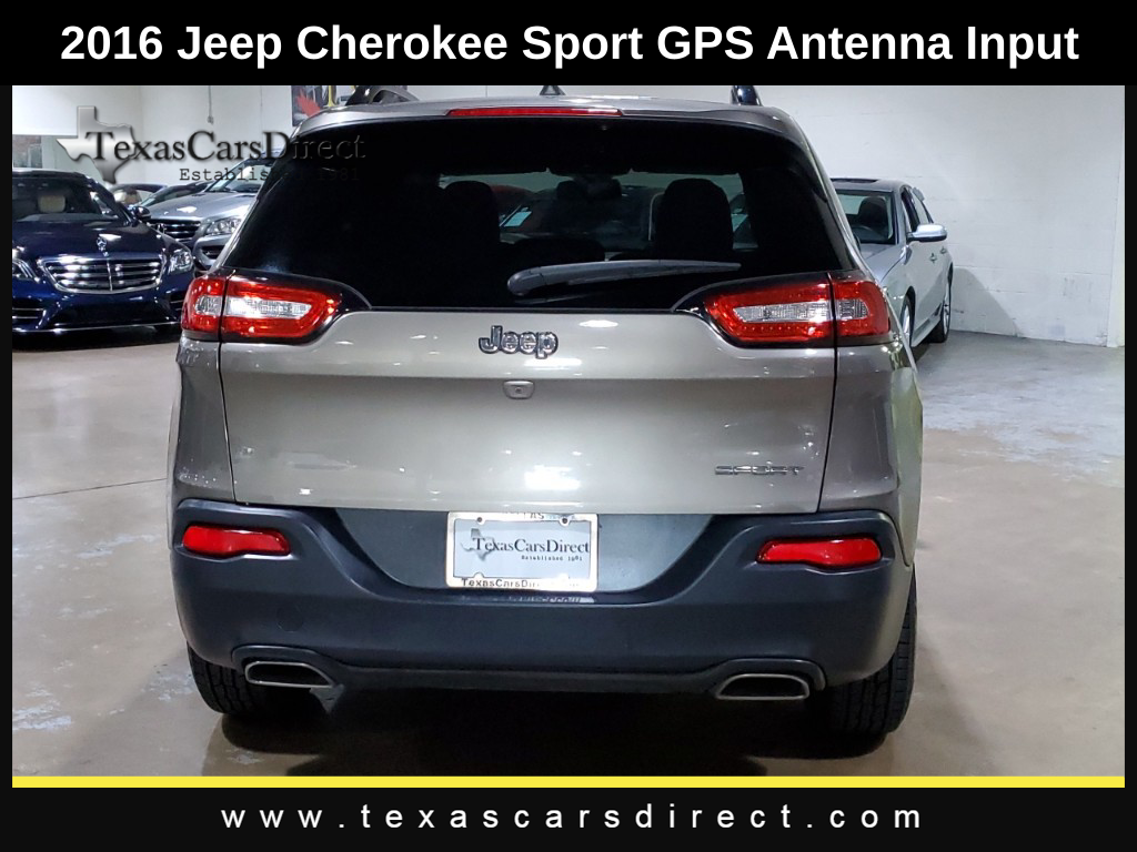 2016 Jeep Cherokee Sport 11