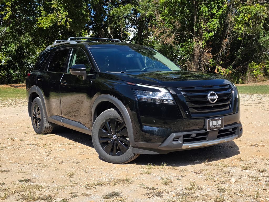 2023 Nissan Pathfinder SL 4WD