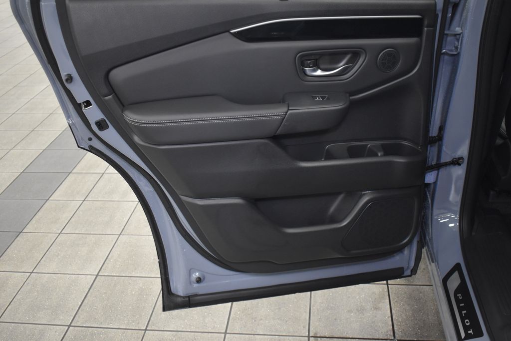 Thumbnail: 2025 Honda Pilot - 22