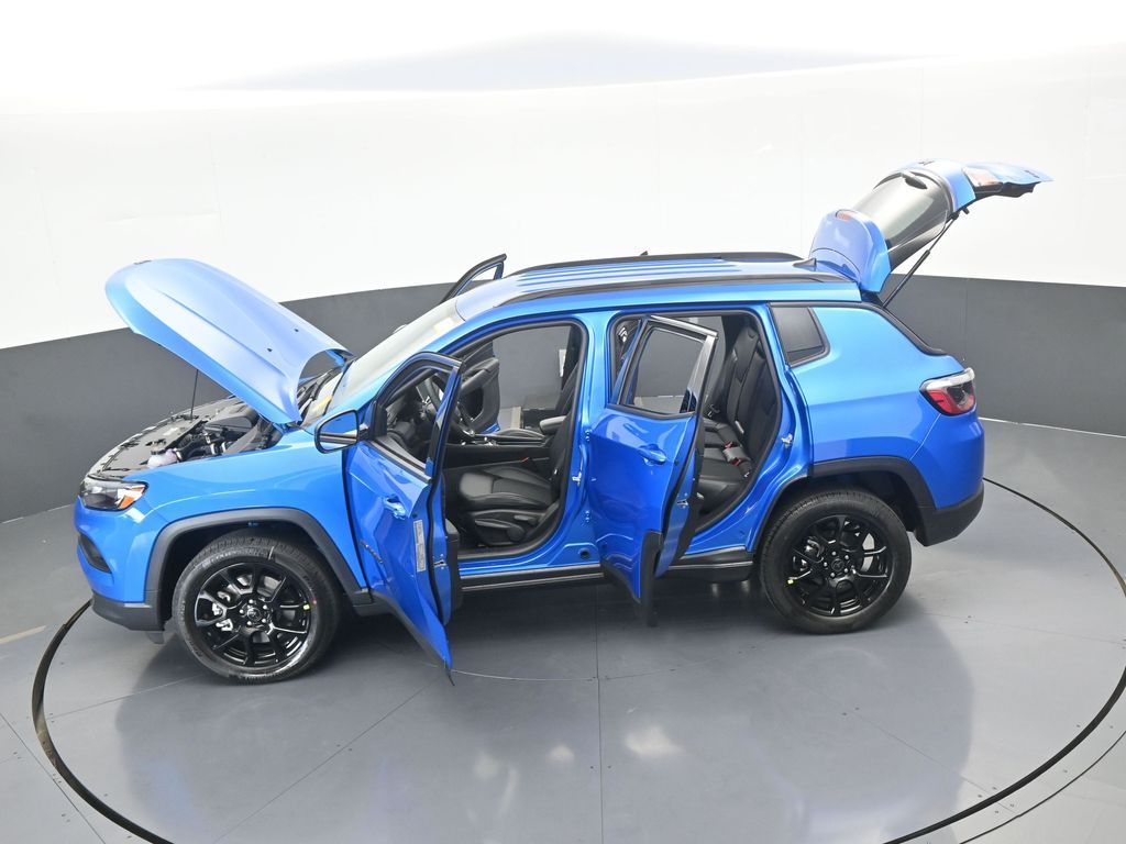 New 2026 Hydro Blue Pearlcoat Jeep Latitude image 65