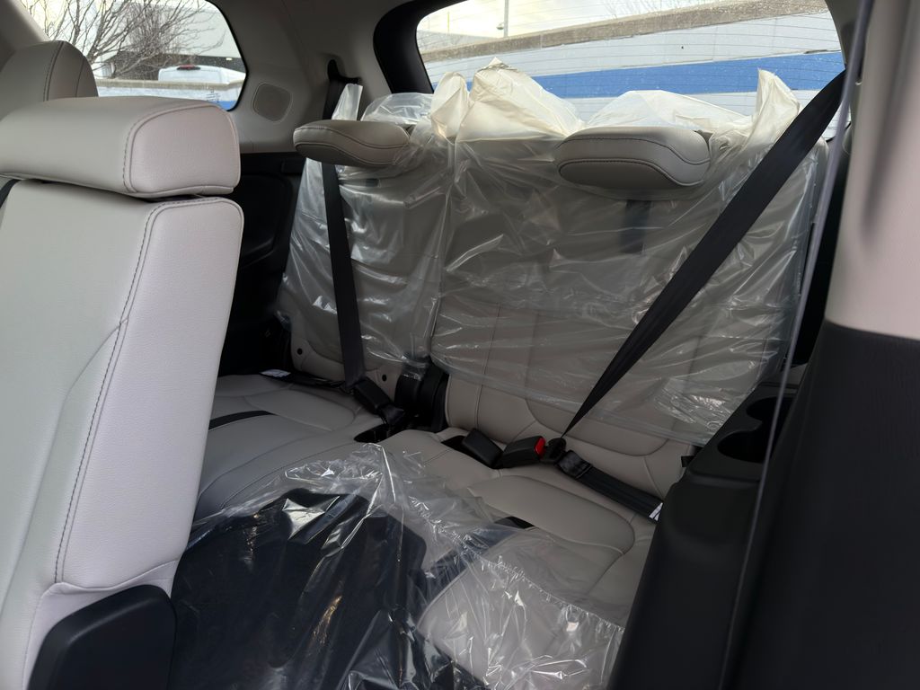 Thumbnail: 2026 Honda Pilot - 22