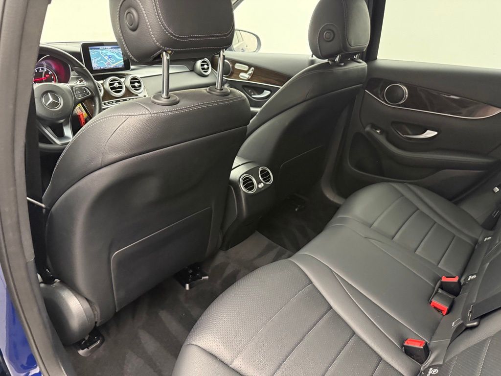 Thumbnail: 2017 Mercedes-Benz GLC - 24