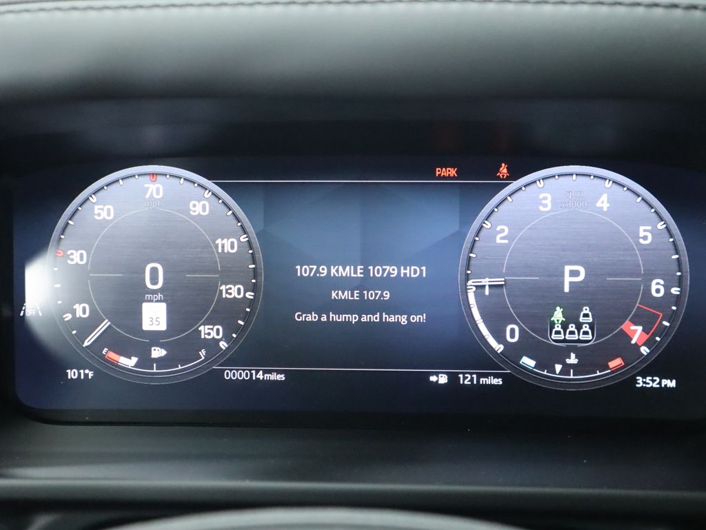 Thumbnail: 2025 Land Rover Defender - 32