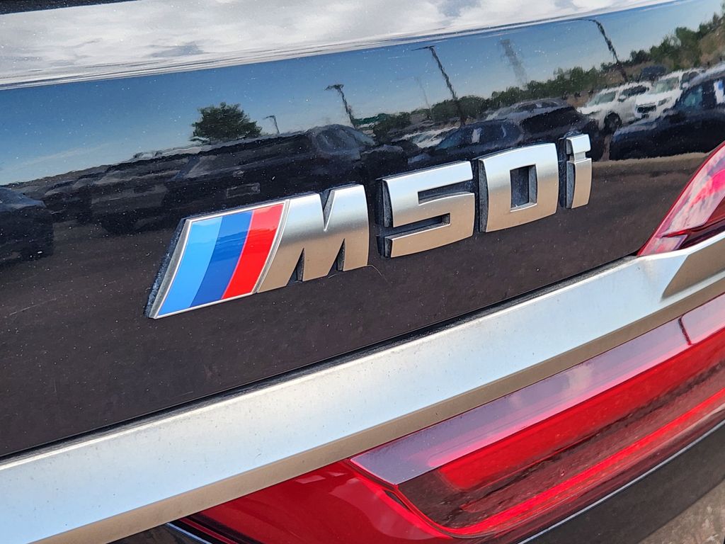 2021 BMW X7 M50i - Photo 31