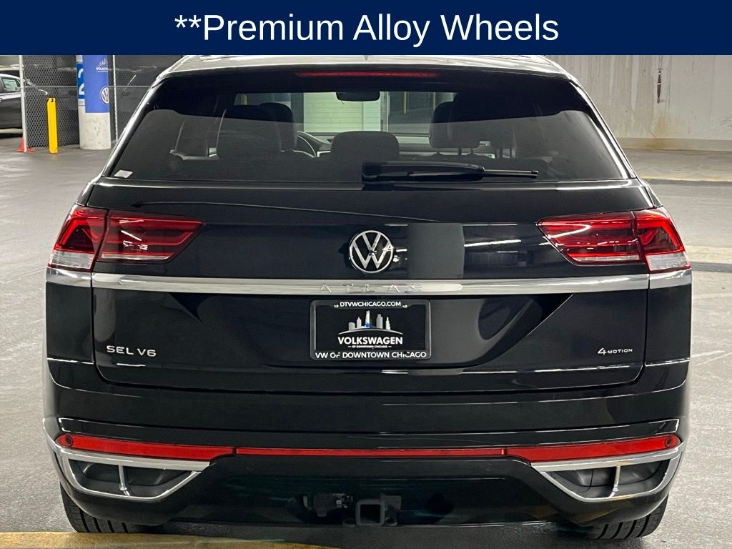 2023 Volkswagen Atlas Cross Sport 3.6L V6 SEL Premium R-Line 32