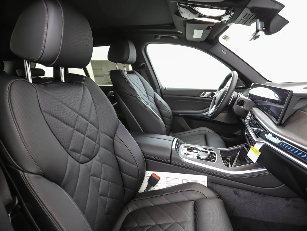 Thumbnail: 2026 BMW X5 - 31