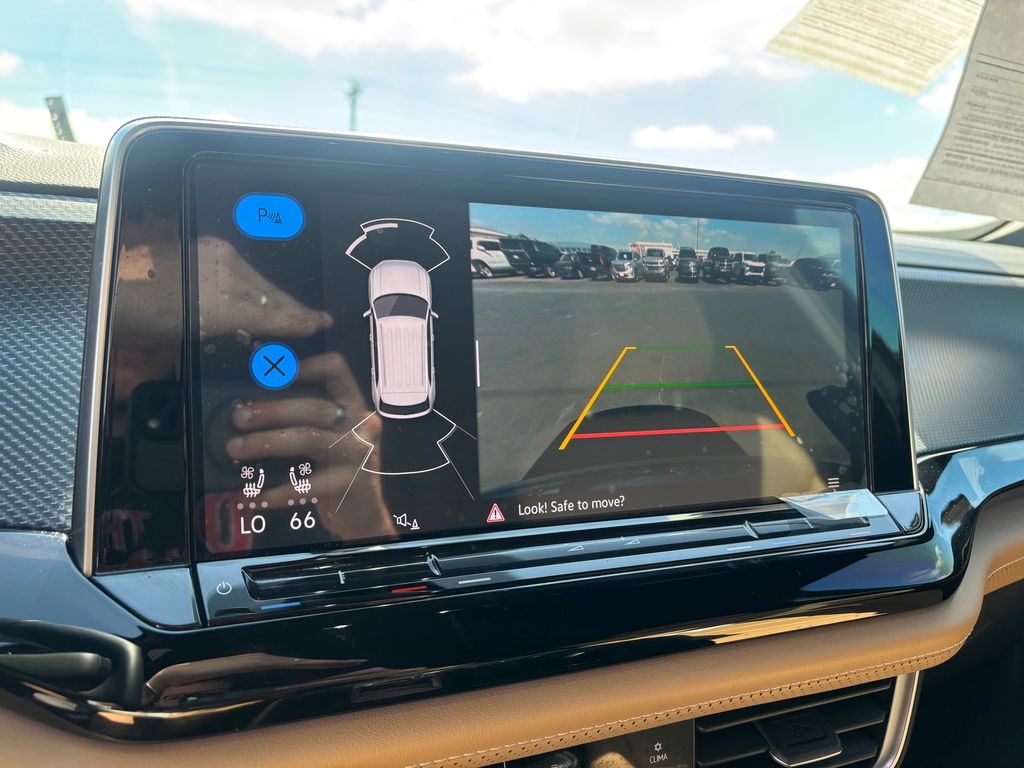 Used Car 2024 Volkswagen Atlas Cross Sport  2.0t Sel R-line For Sale Under $40,000 In Austin, Texas