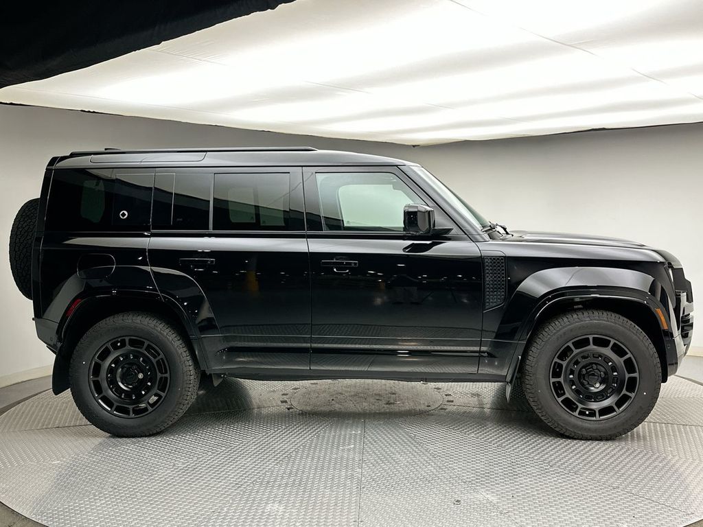 Thumbnail: 2026 Land Rover Defender - 14