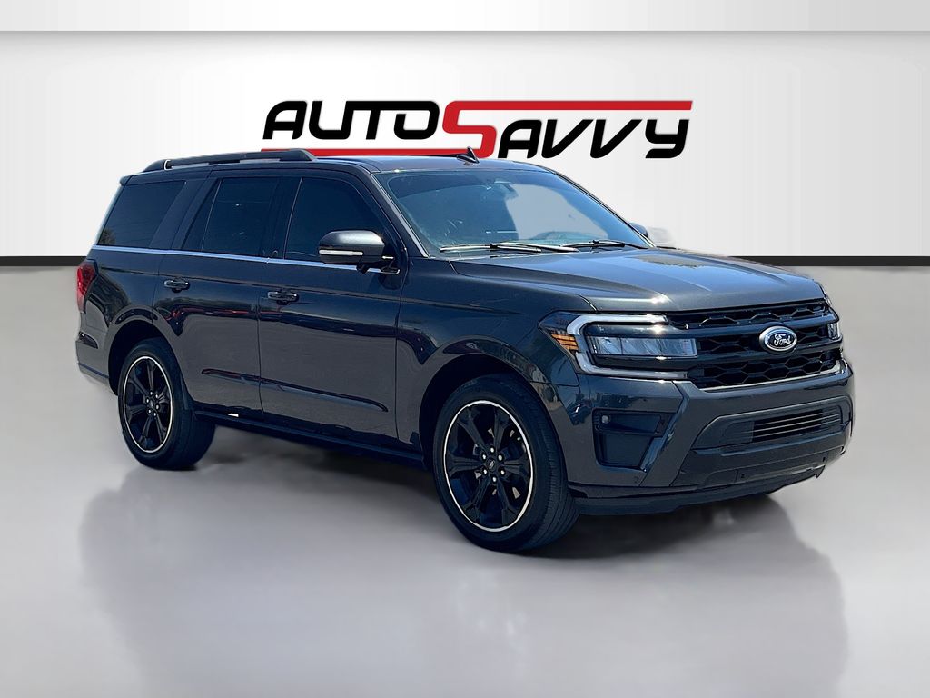 2024 Ford Expedition Limited's photo