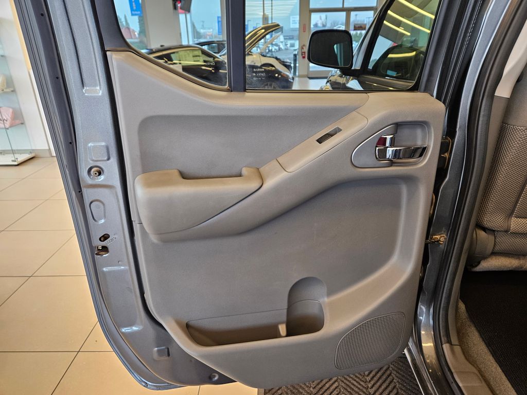 2005 Nissan Frontier SE