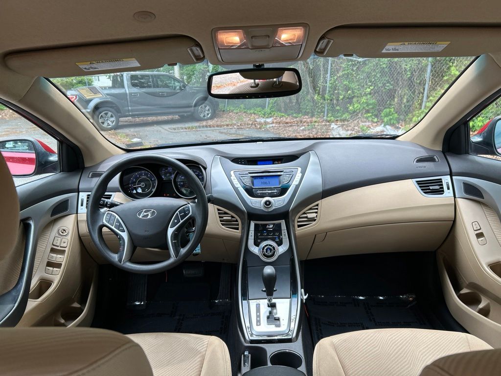 Used 2012 Red Hyundai GLS image 24