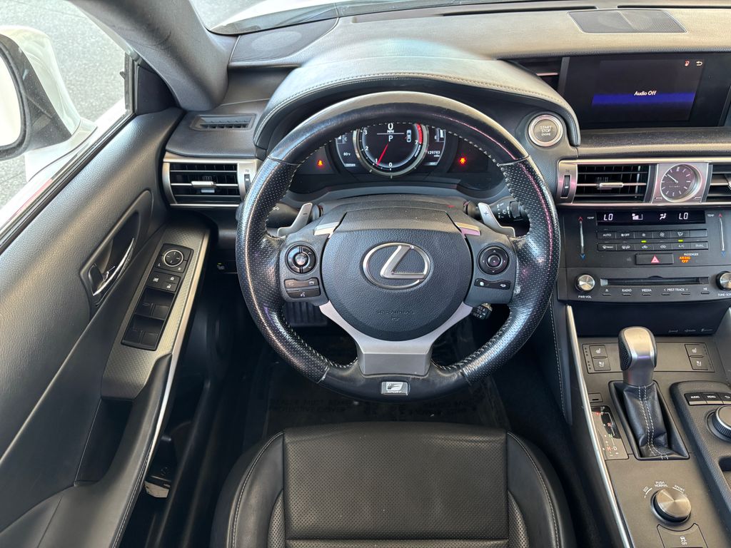 Thumbnail: 2016 Lexus IS - 10