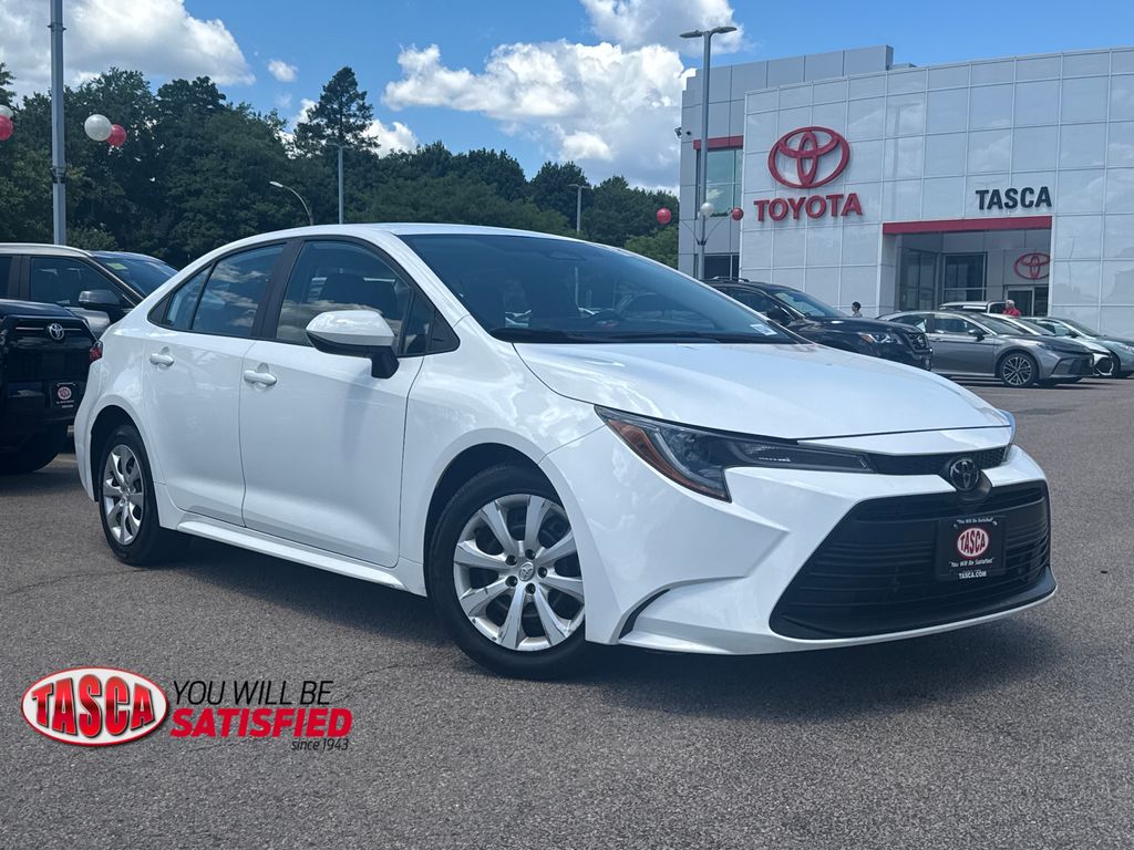 2024 Toyota Corolla LE