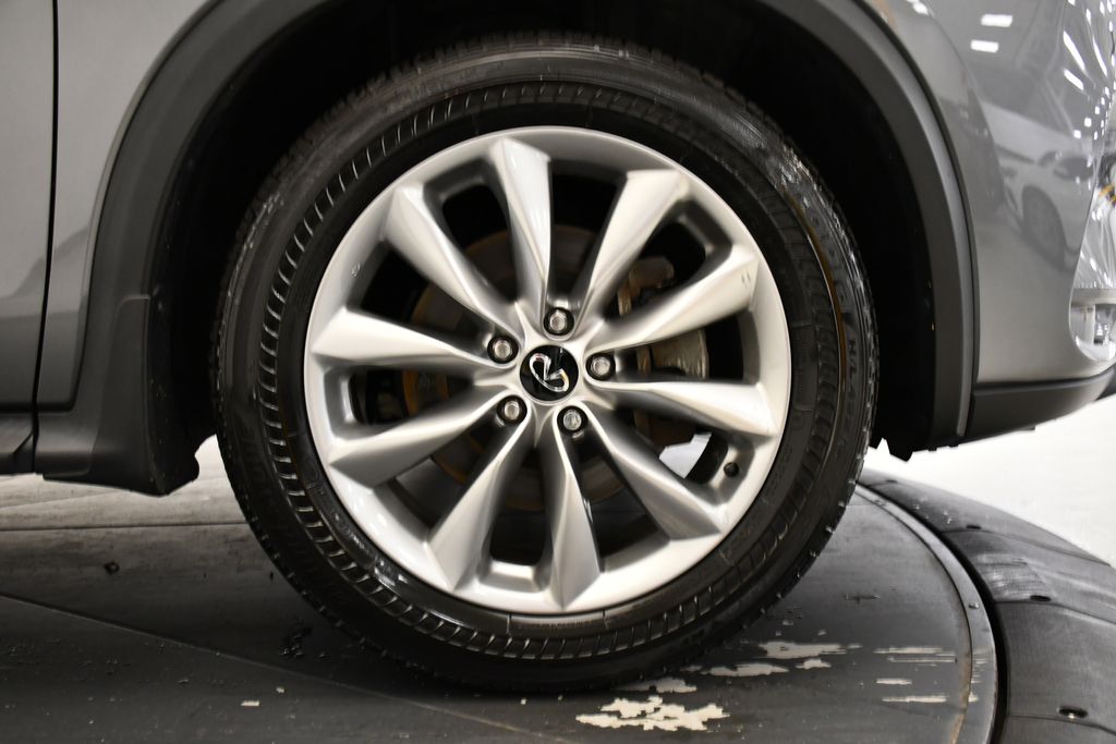 Thumbnail: 2021 INFINITI QX50 - 16