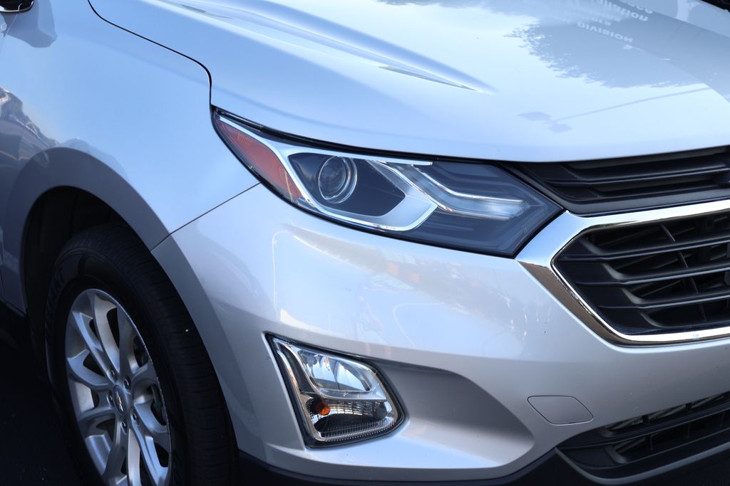 Thumbnail: 2020 Chevrolet Equinox - 4