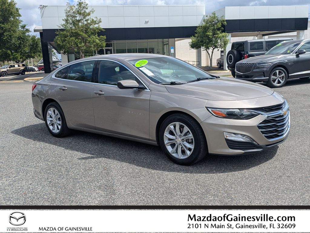 Mineral Gray Metallic 2025 Chevrolet Malibu LT with 1LT FWD Sedan Front-Wheel Drive Automatic
