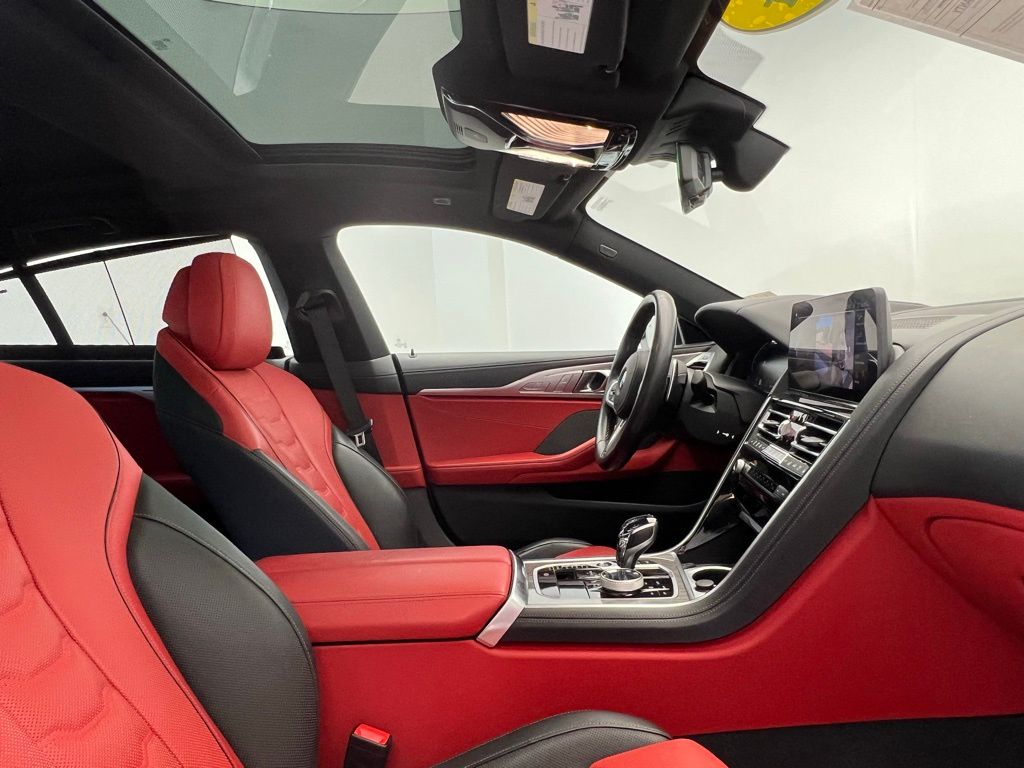 Thumbnail: 2024 BMW 8 Series - 7